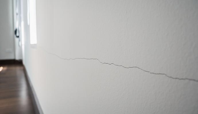 Cracked wall in living room