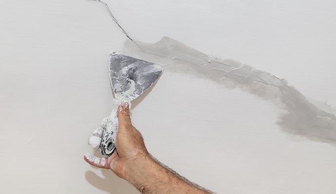 Professional wall crack repair service